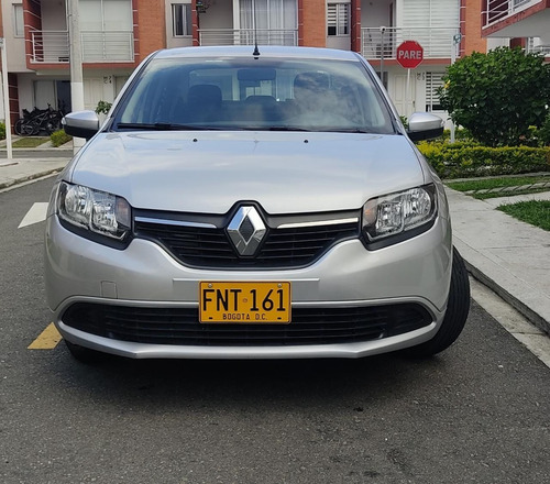 Renault Logan Life Right