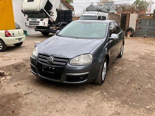 Imagen 1 de 6 de Volkswagen Vento 1.9 I Advance 2010