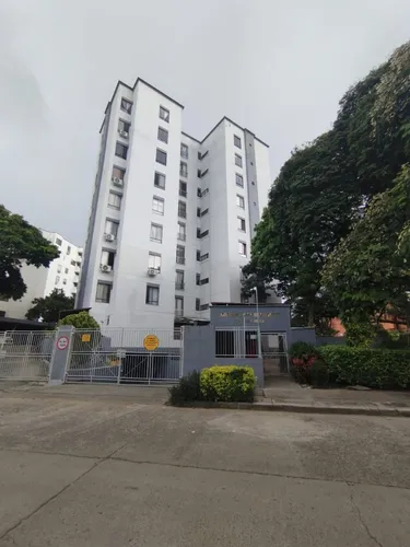 Apartamento En Arriendo En El Refugio. Cod A11669