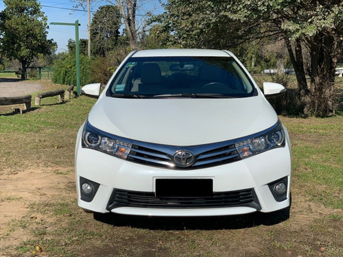 Imagen 8 de 12 de Toyota Corolla 1.8 Cvt Seg 2017