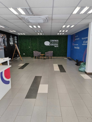 Amplio Local Comercial Arriendo (88523)
