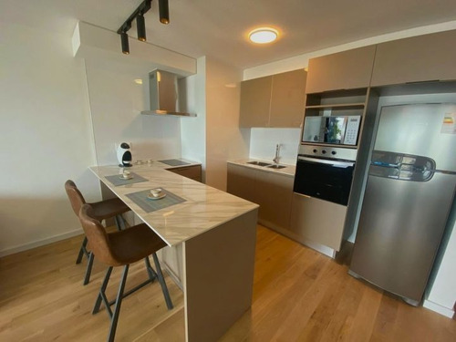 Imagen 3 de 12 de Venta Apartamento 2 Dormitorios En Malvín Torre Arenas