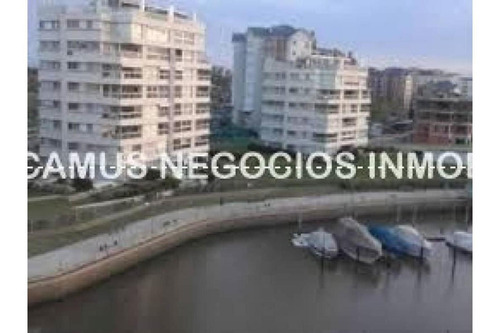 Imagen 26 de 30 de Amoblado. Condominios 2 Ambientes Vista A La Bahia. Balcon.