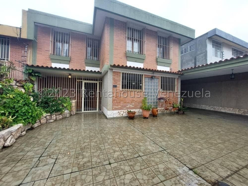 23-28694 Hermosa Y Acogedora Casa En Alquiler Urbanizacion Privada