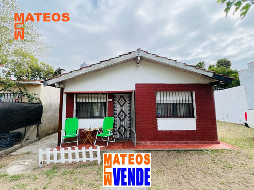 Venta Casa Independiente En Mar Del Tuyu 53 E/ 6 Y 7