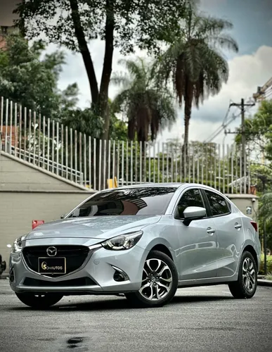 Mazda 2 1.5 Grand Touring Lx Sedan