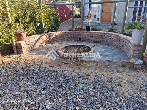 Casa En Venta De 3 Dorm. En El Tabo