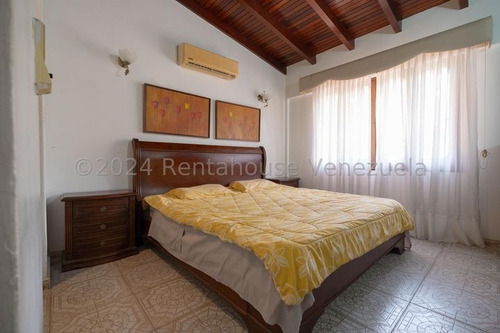 Casa En Venta. Colinas De Vista Alegre. Kr24-17100. Katia Rosero M.