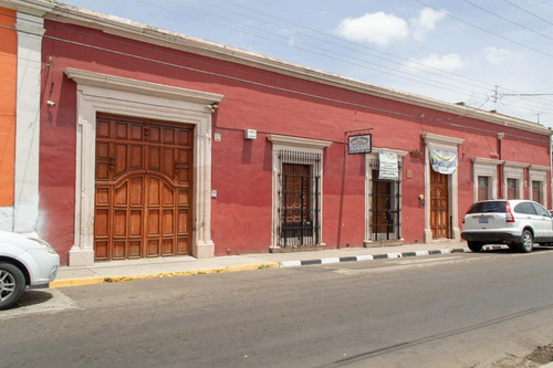 Imagen 2 de 19 de Casa En Renta Tipo Colonial, Cercana Al Paseo De Las Alamedas, Ideal Para Escuelas, Oficinas Y/o Negocio.