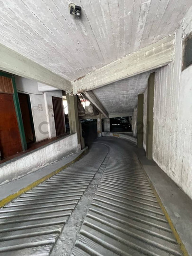 Cochera En Venta La Plata
