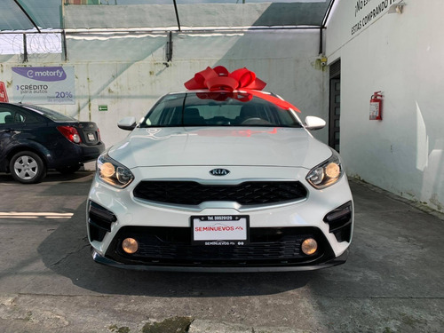Imagen 2 de 10 de Kia Forte 2.0 Lx At