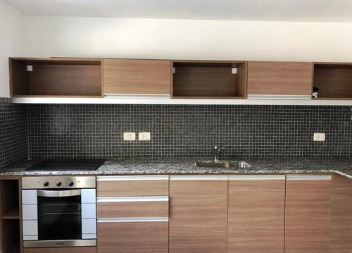A Estrenar! 80 M² Con Balcón Y Patio. Soler Y Ravignani, Palermo Hollywood.