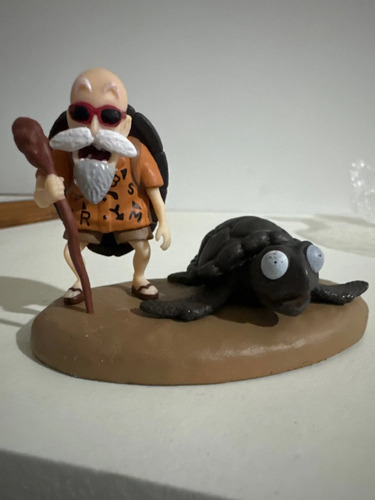 Figura Dragon Ball Z Roshi Bulma Muñeco Anime Pvc Colección