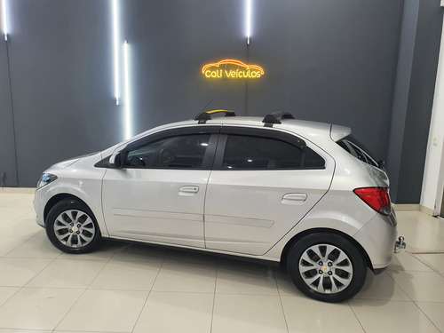 Chevrolet Onix 1.4 Lt 5p
