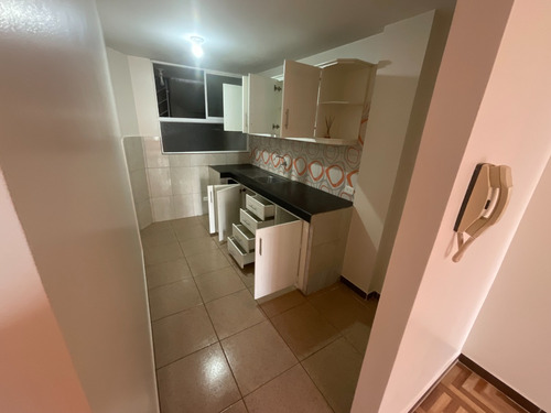 Imagen 5 de 8 de Arriendo Departamento En Quitumbe