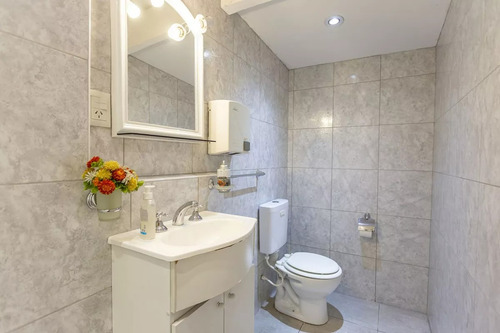 Local 225 M2 Lomas De Zamora Vendo Con Renta !!