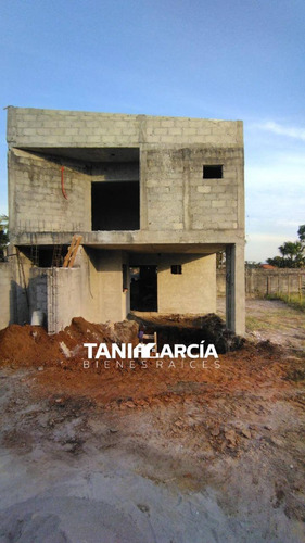 Vendo Casa En Preventa, Lista En 3 Meses!!! En Fortín.