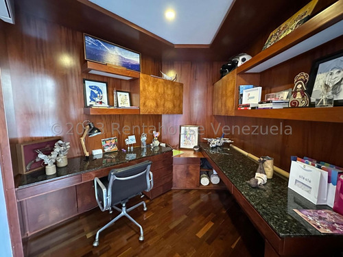 Bello Apartamento En Venta La Castellana Amc
