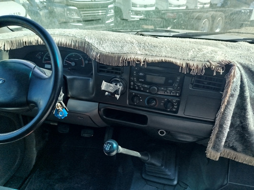Ford F-4000 4x2 - Baú