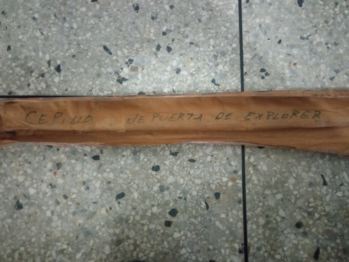 Cepillo Puerta Trasera Izquierda Explorer 1997-2001
