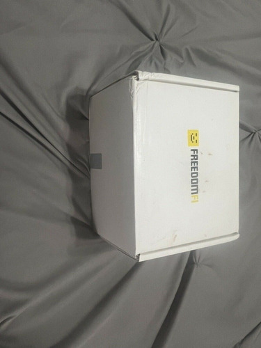 Imagen 2 de 4 de Freedomfi Helium (hnt) 5g Hotspot Miner