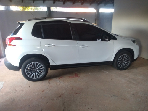 Peugeot 2008 2018 1.6 16v Allure Business Flex Aut. 5p