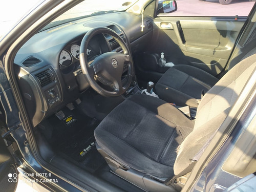 Imagen 9 de 10 de Chevrolet Astra Gls
