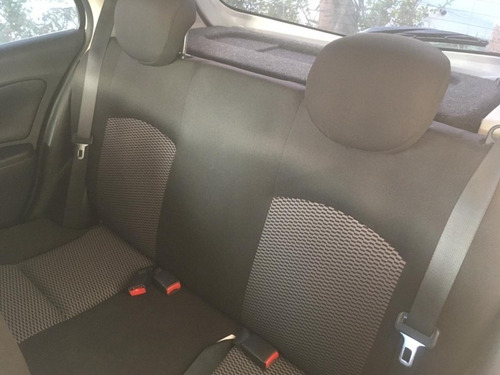 Nissan March 1.0 S 12v Flex 4p Manual 2015/2016