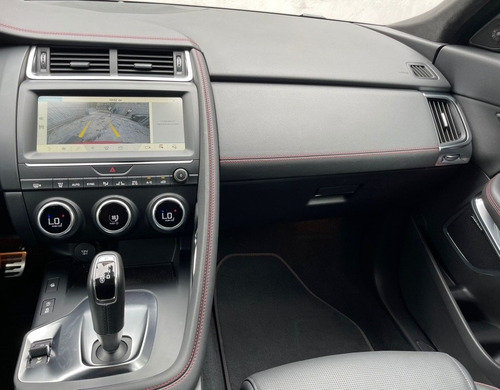 Imagen 11 de 15 de Jaguar E- Pace 2.0 First Edition