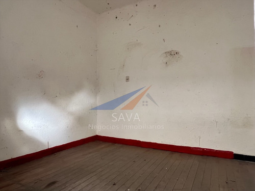 Venta Casa Con Local + 3 Apartamentos En La Comercial! Inversión Ideal Para Reciclaje, O Desarrolladoras Inmobiliarias!