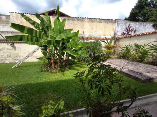 Imagen 17 de 18 de Se Vende Quinta En La Urb. El Castaño, Maracay