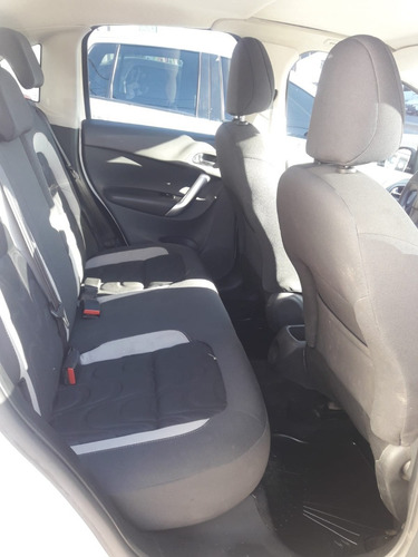 Imagen 14 de 16 de Citroen C3 1.5 Tendance Pack S Nafta Gnc Año 2014