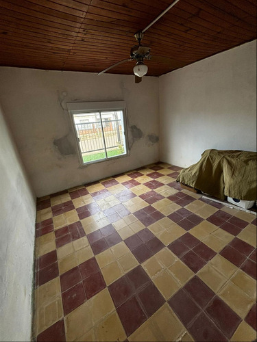 Casa Melo Cuatro Dormitorios Patio Y Parrillero