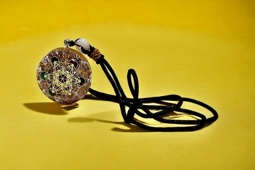 Collar Orgonita Metatron Cubo - Protección - Dorado