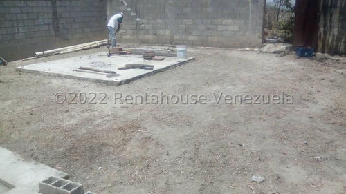 Imagen 28 de 30 de Casa En Venta En Las Mercedes Cabudare Amplio Patio Para Recreación Y Ampliaciones Gabriela. C #23-13660