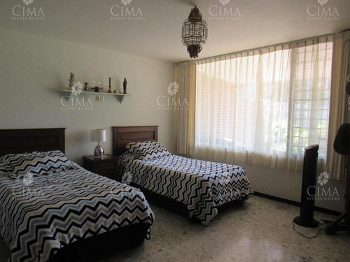 Venta Casa Para Remodelar En Un Nivel - V136