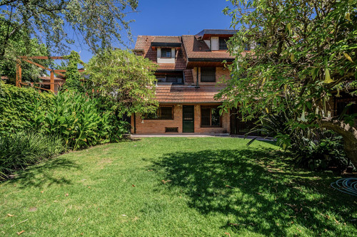 Espectacular Casa En Martinez , 4 Dorm, , Playroom , Jardin, Pileta ,sauna