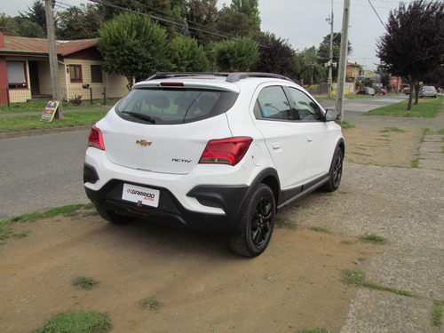Chevrolet Onix 1.4 Lt Mt
