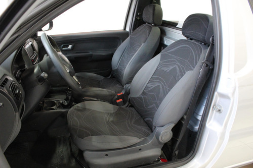Imagem 7 de 11 de Fiat Strada Strada Working 1.4 Mpi Fire Flex 8v Cs Flex Man