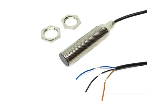 comprar Sensor Indutivo M18 Pnp Na 8mm E2b-m18ls08-wp-b1 2m Omron