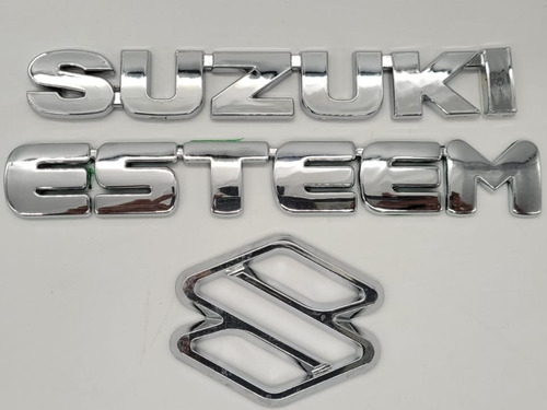 Suzuki Esteem Emblemas 