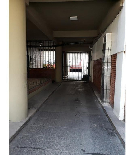 Imagen 3 de 7 de Cochera En Belgrano A 3 De Cabildo Y 2 De Cramer Cubierta