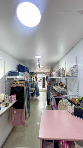 Local En Alquiler A Pie De Calle En Barrio Obrero Gc