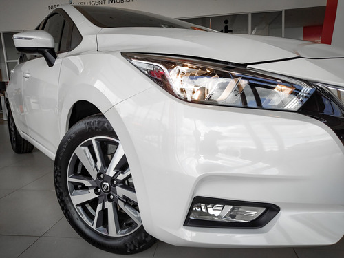 Imagem 8 de 14 de Nissan Versa Advance 1.6 (flex) (aut)