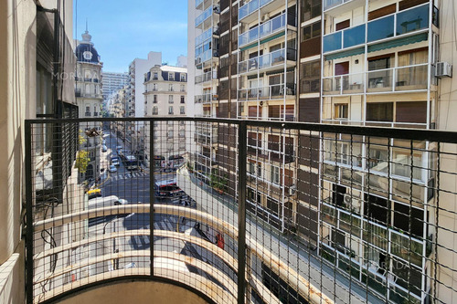 Venta Departamento Semipiso 5 Amb. Con Baulera En Recoleta