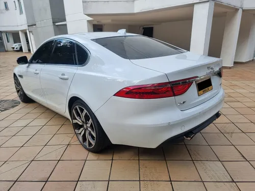 Jaguar XF 2.0 Prestige