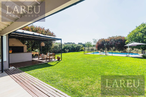 Casa En Venta - Estancias Del Pilar, La Paz.