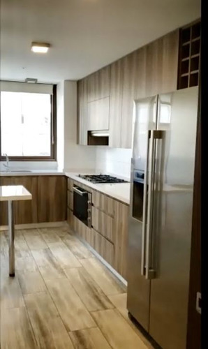 Departamento En Arriendo De 4 Dorm. En Providencia
