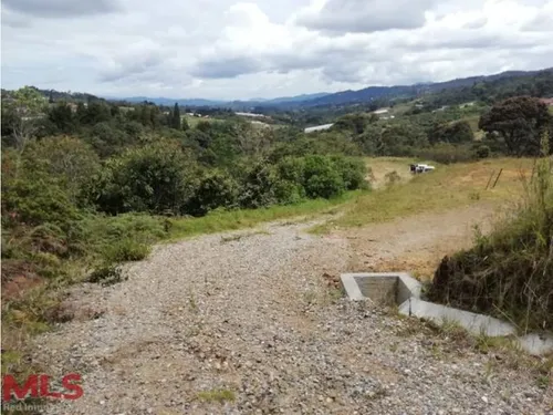 Lote Independiente En El Alto De Las Palmas(mls#238569)