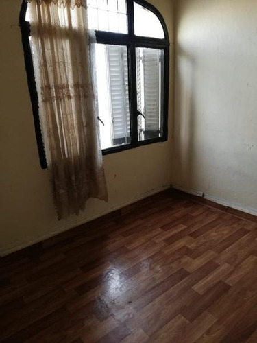 Imagen 12 de 22 de Con Renta $120.000 Tucuman 2600 400 M2 En 4 Plantas Sin Expensas